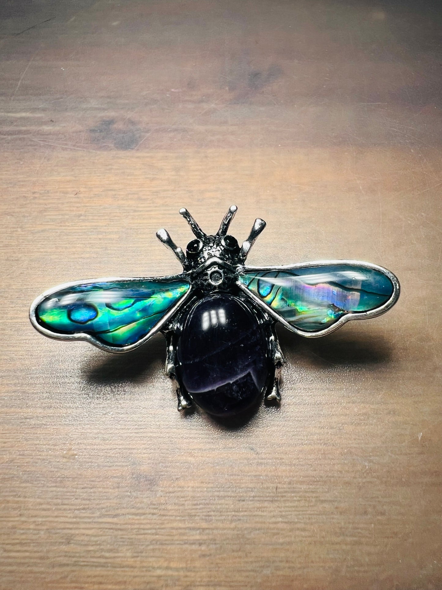 Bee Brooch - Paua