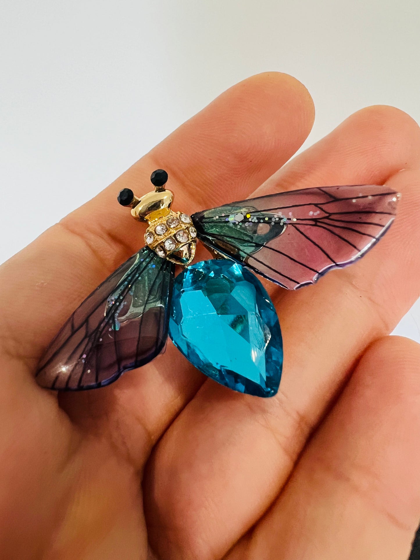 Delicate bee Brooch