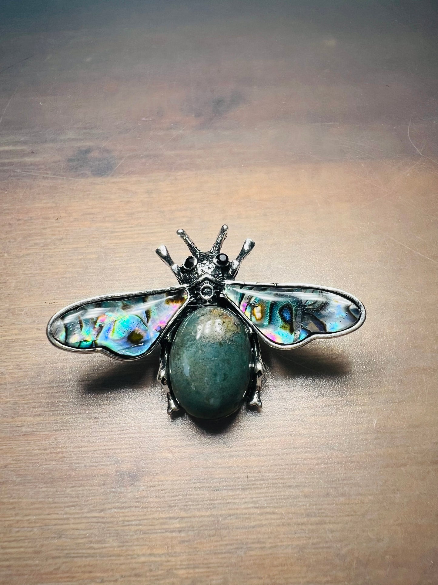 Bee Brooch - Paua