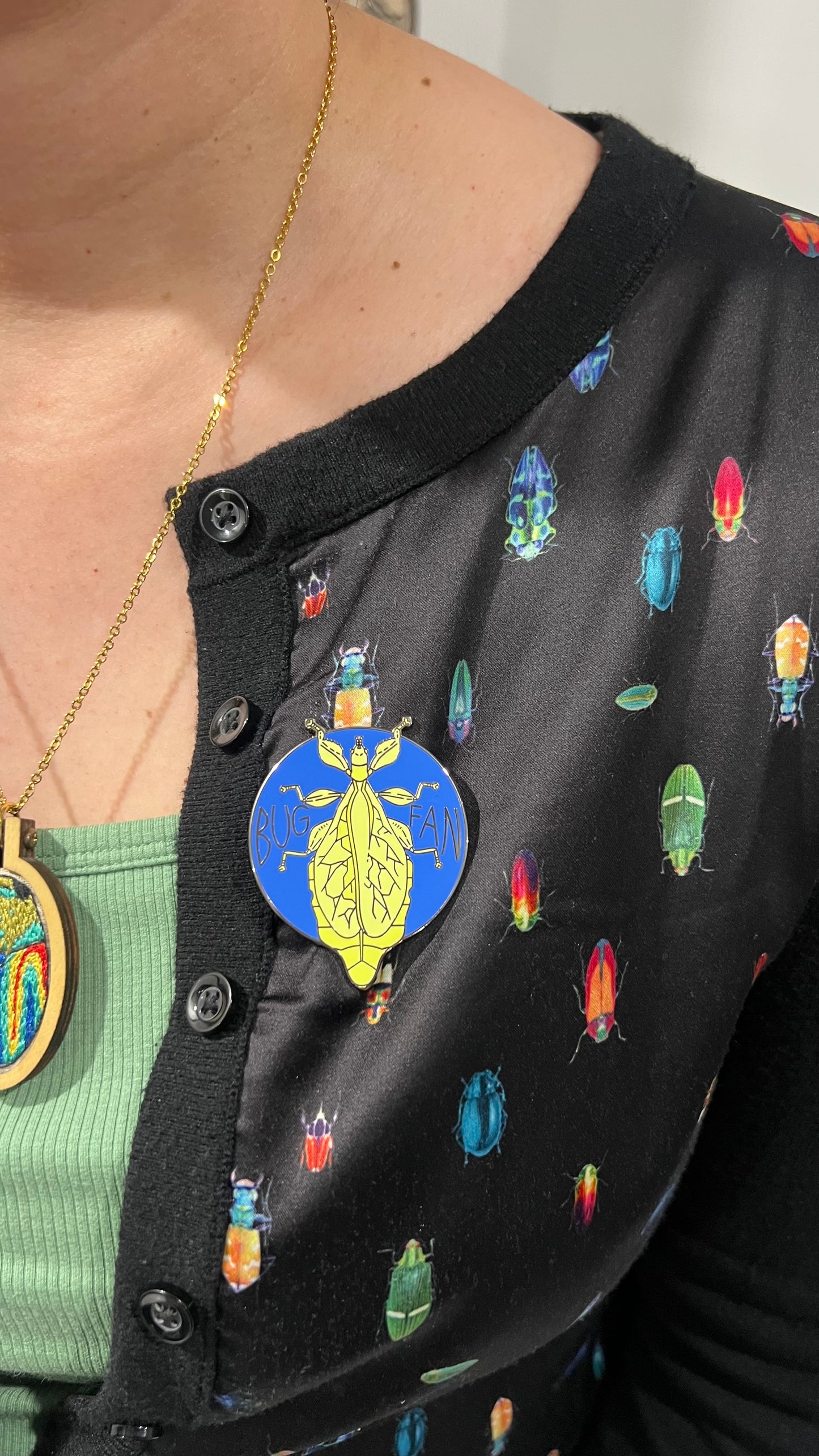 Bug fan - Monteith's Leaf insect pin