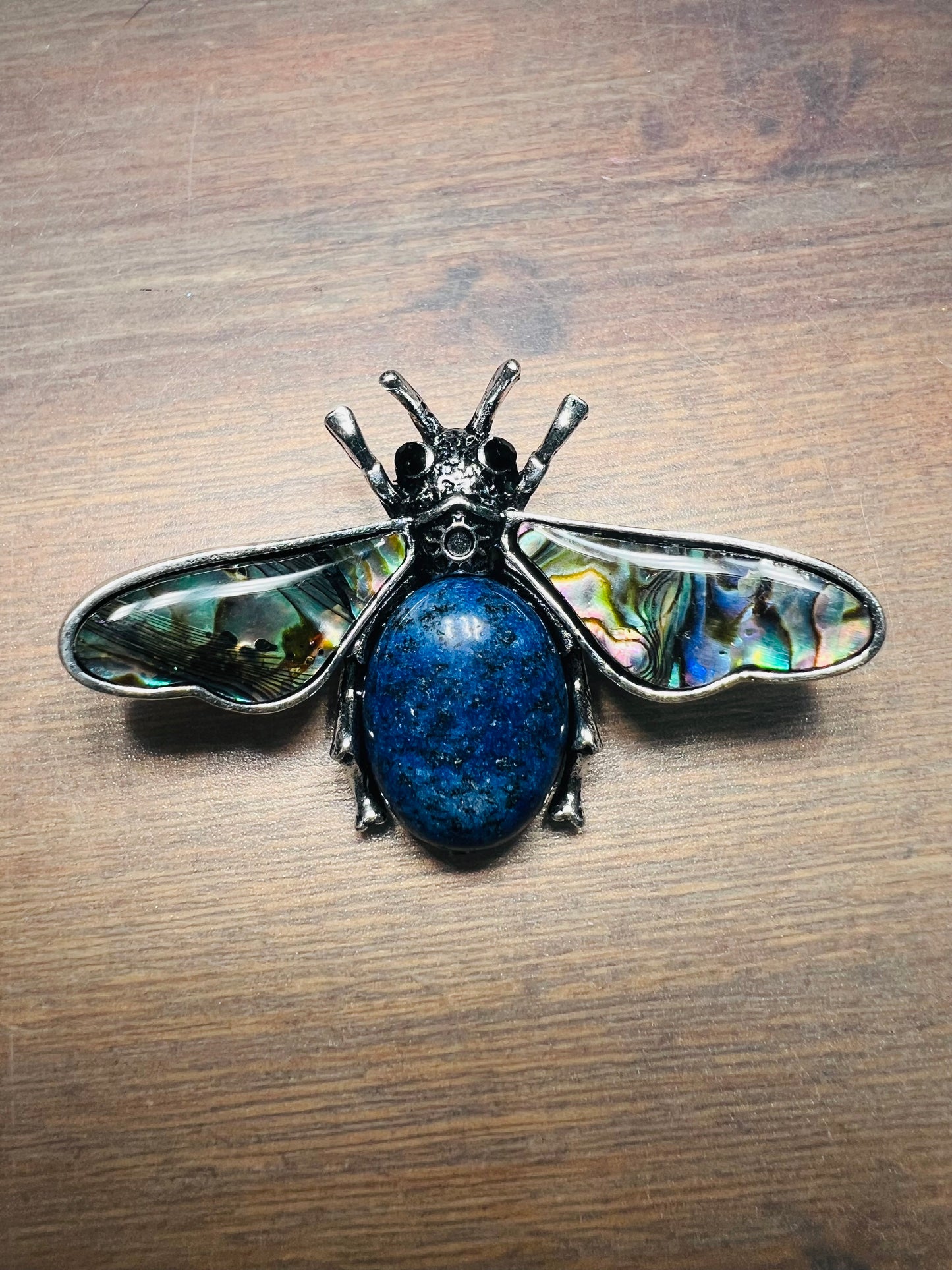 Bee Brooch - Paua