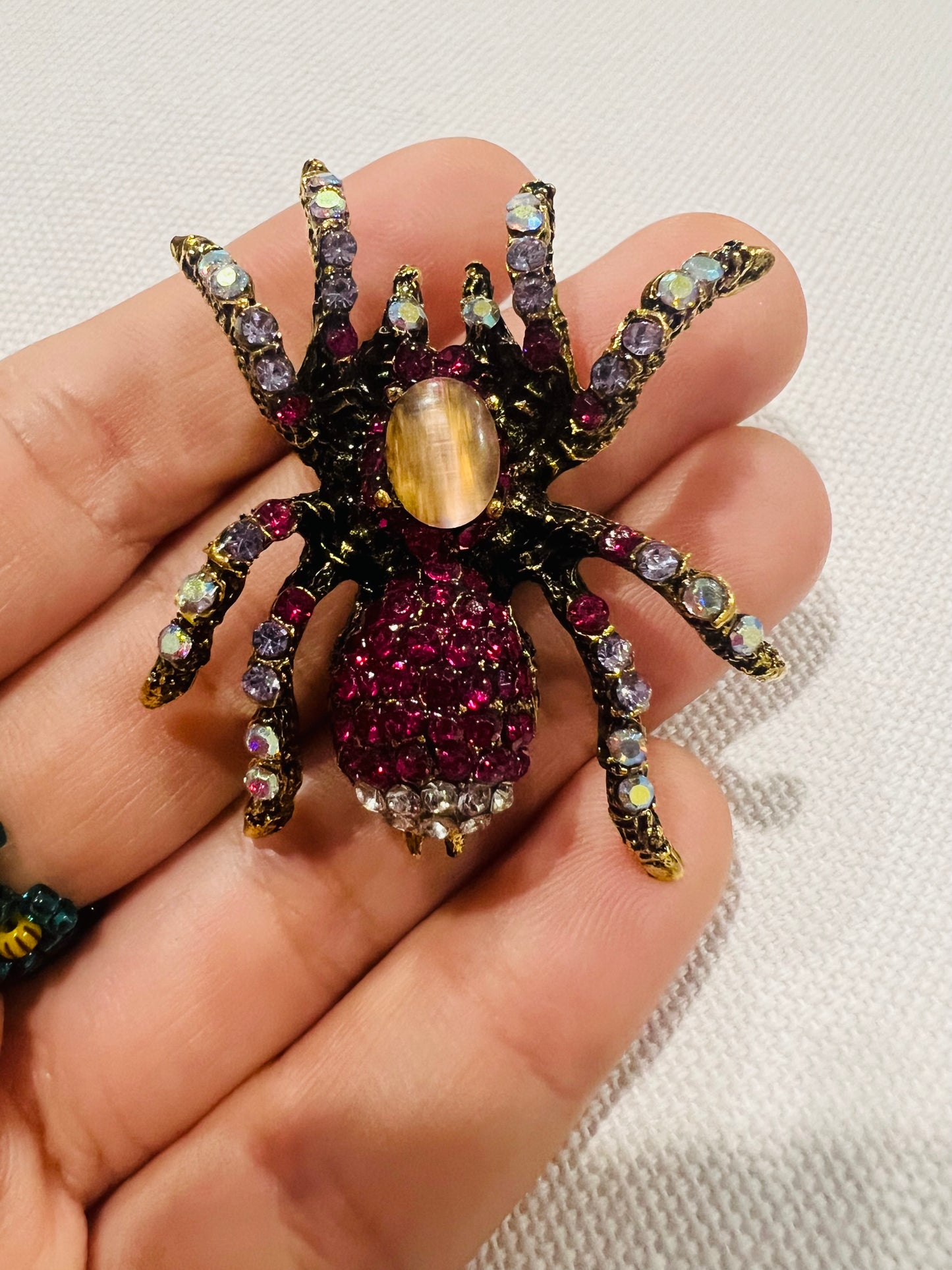 Spider Brooch - Elegant