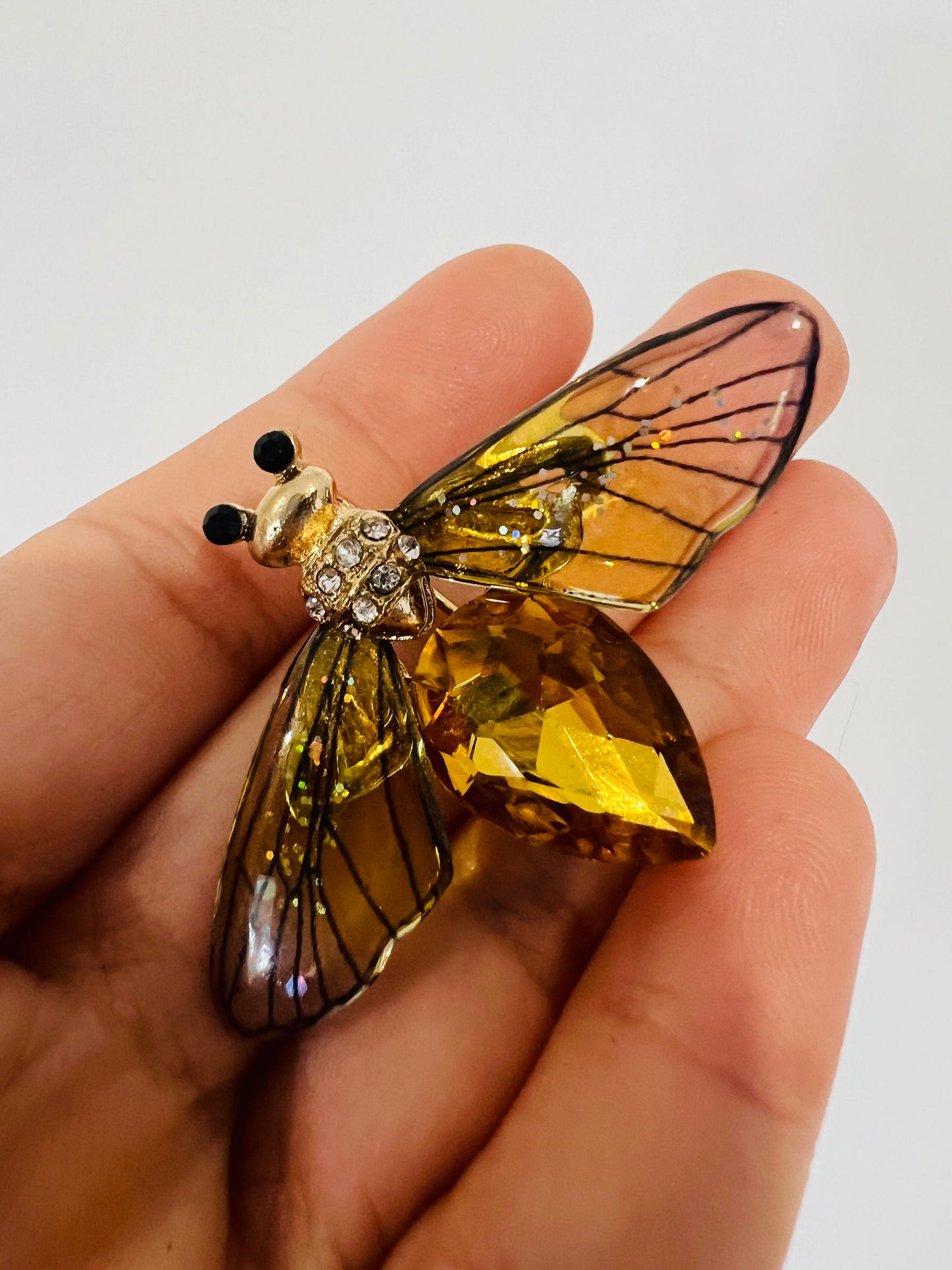 Delicate bee Brooch