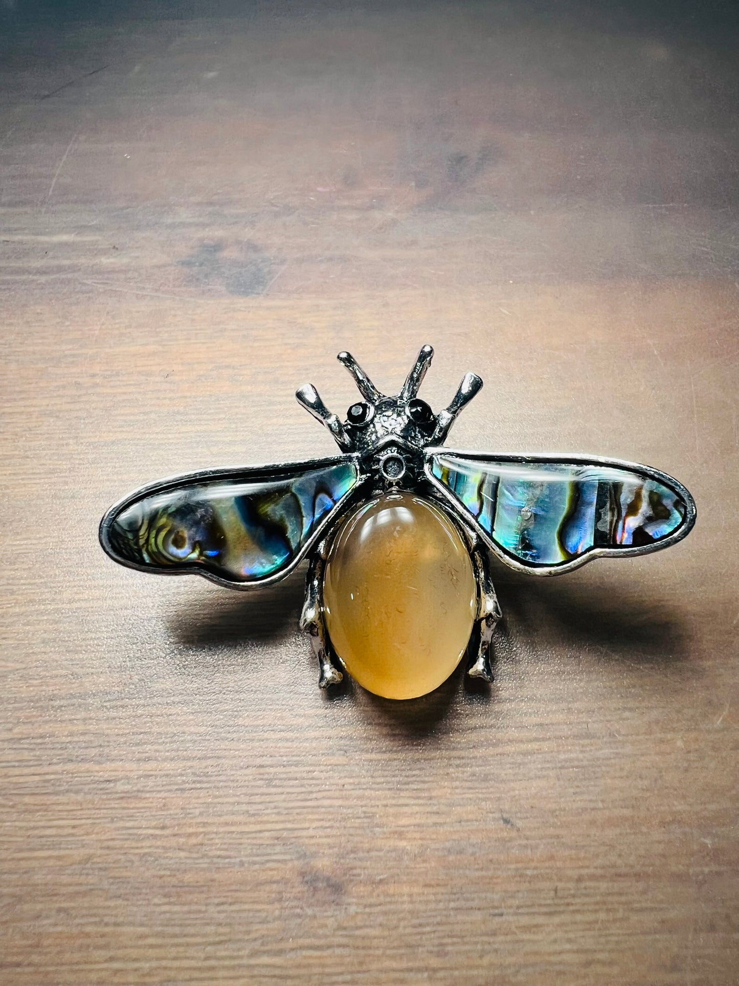 Bee Brooch - Paua