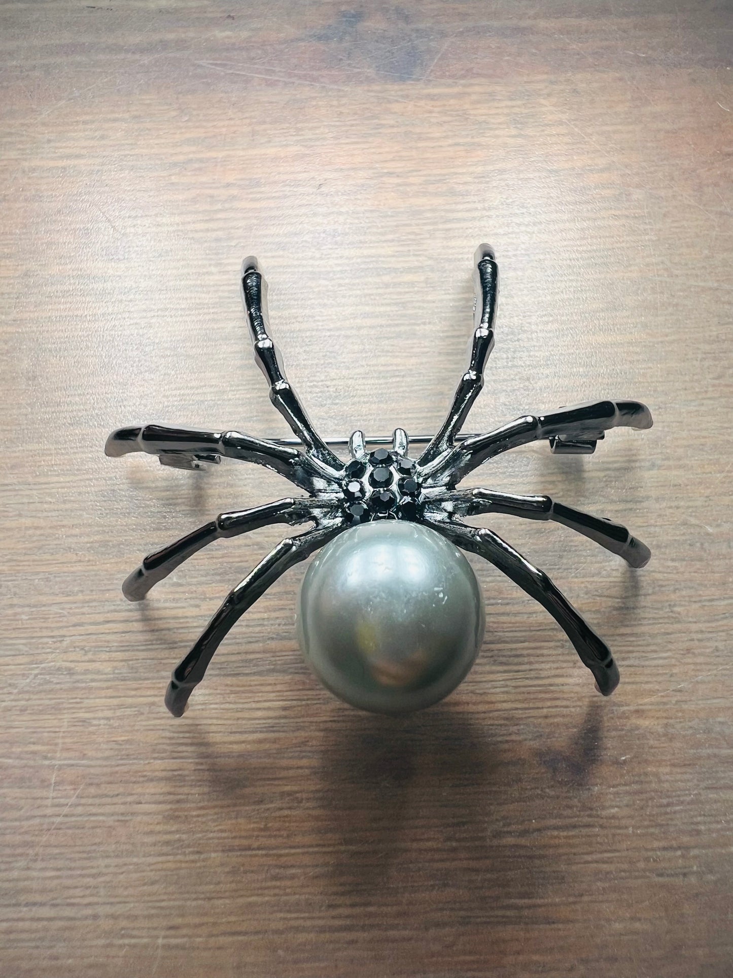 Spider Brooch - Pearl Large