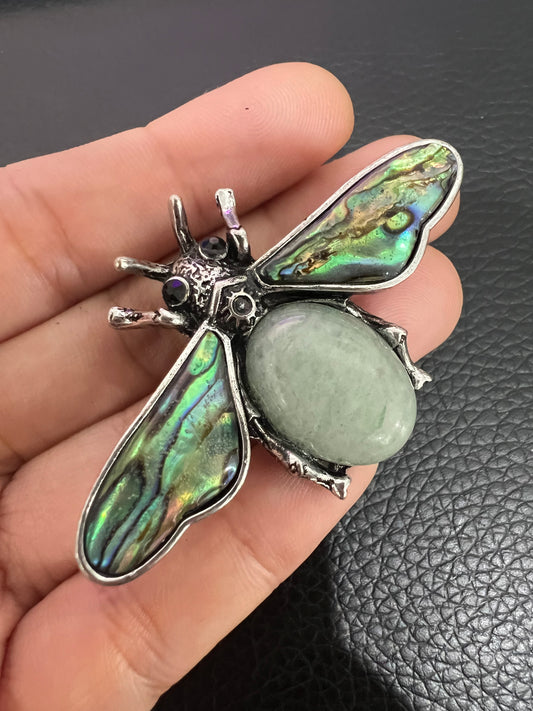 Bee Brooch - Paua
