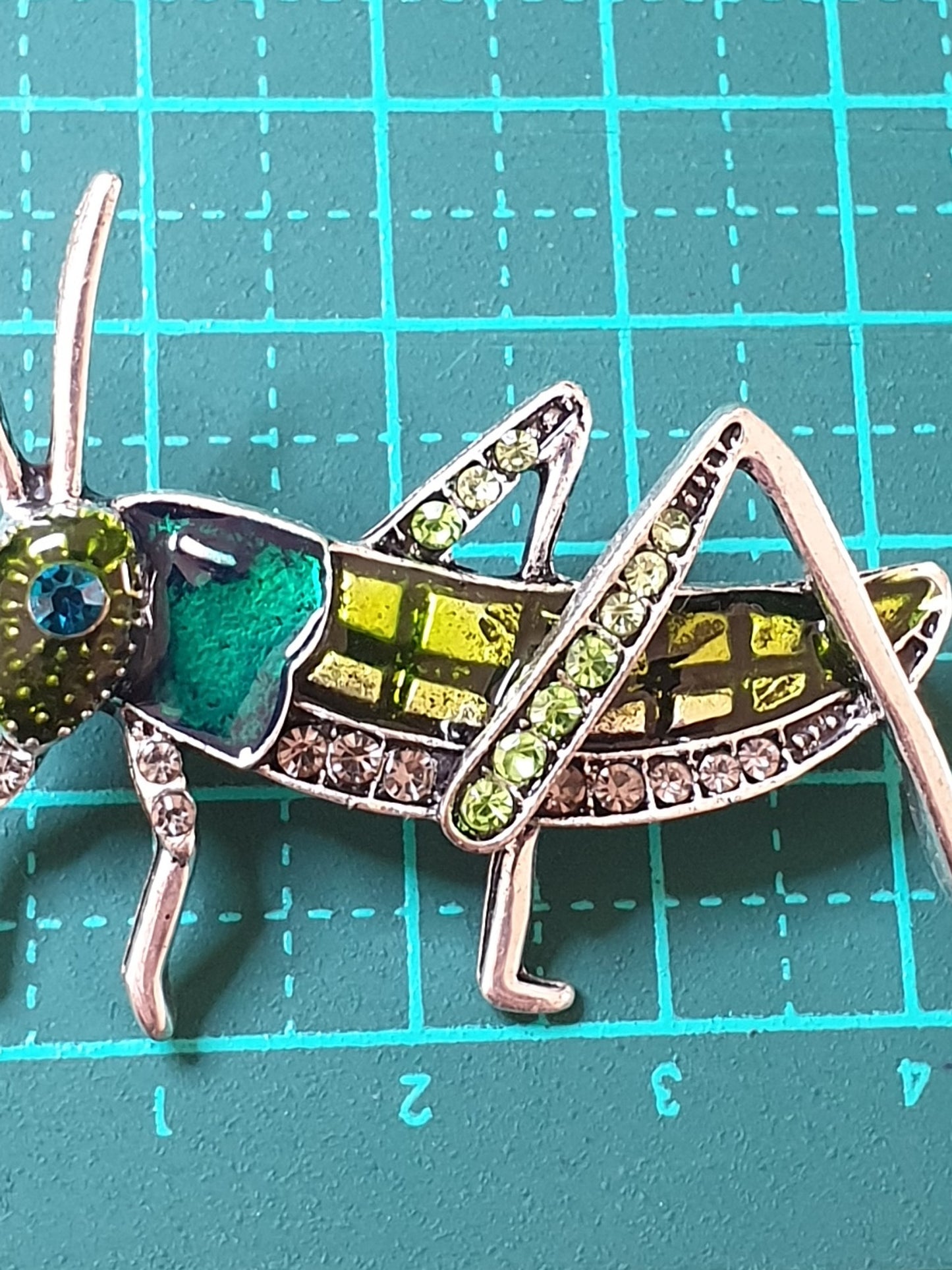 Grasshopper Brooch - Green
