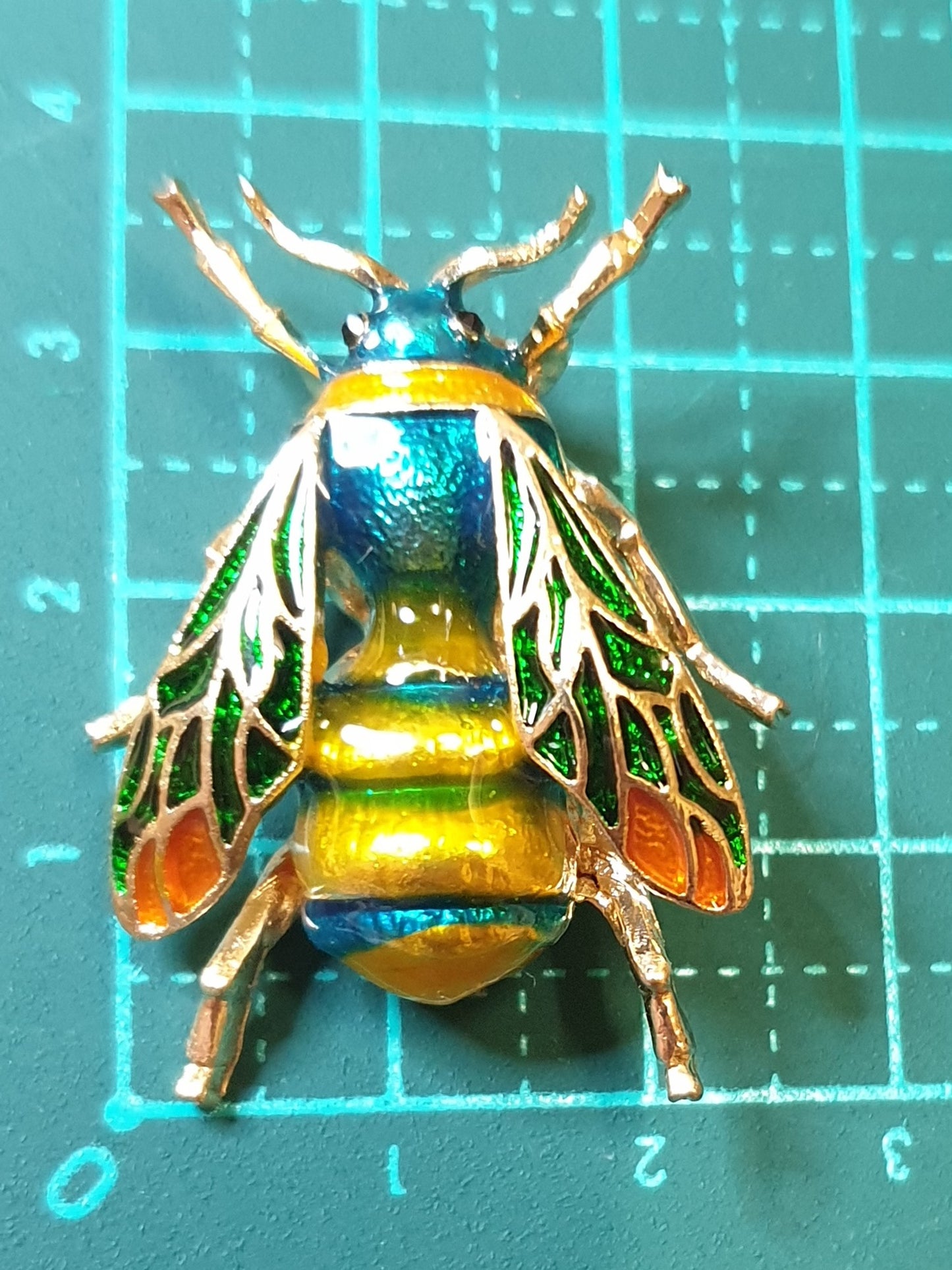 Native Bee Brooch