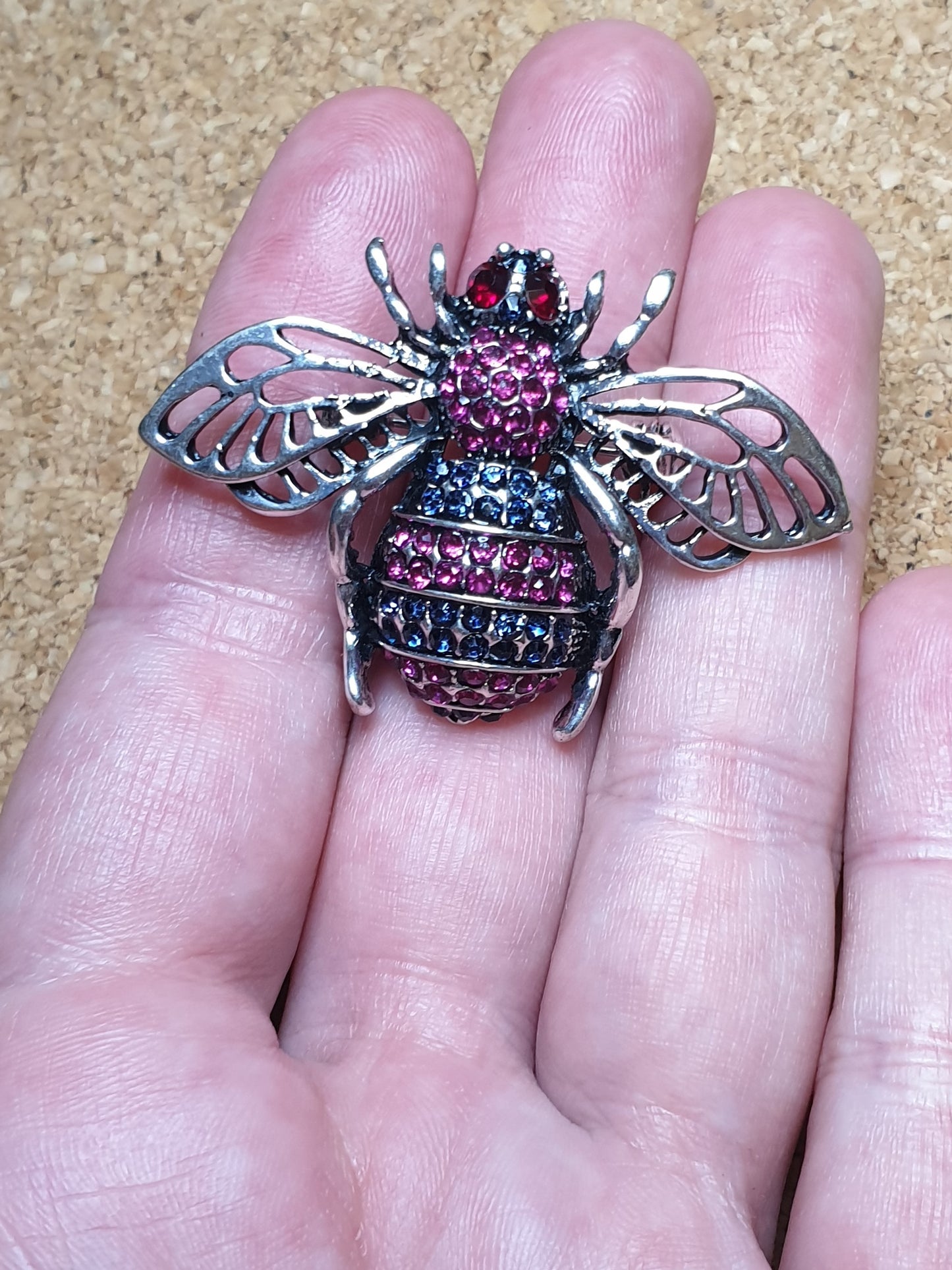 Bumblebee Brooch - Pink