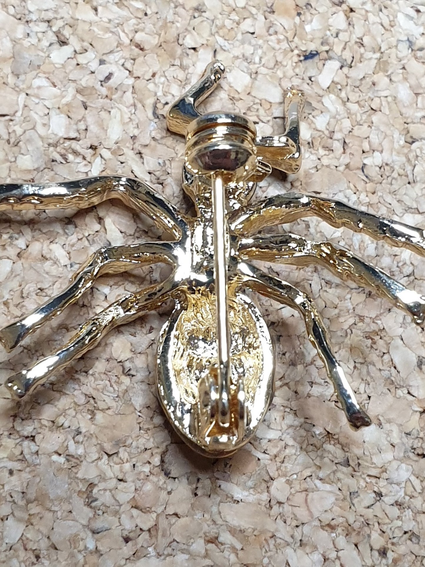 Honeypot Ant Brooch - Gold