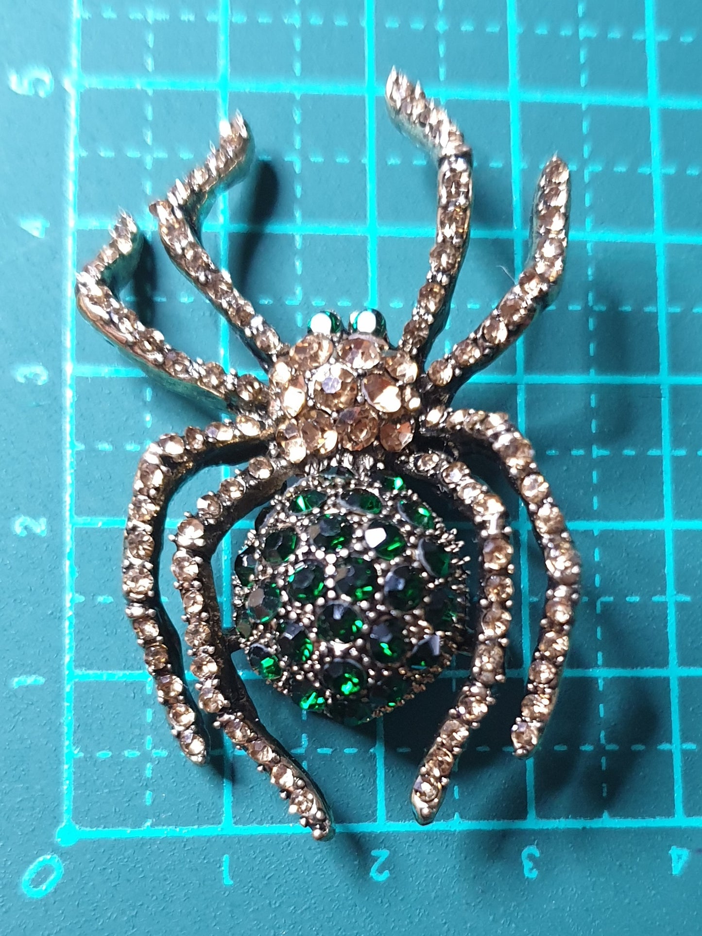 Spider Brooch - Green Bright