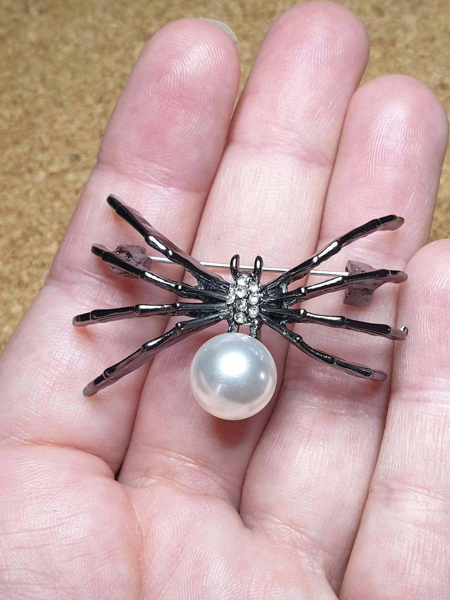 Spider Brooch - Pearl Medium