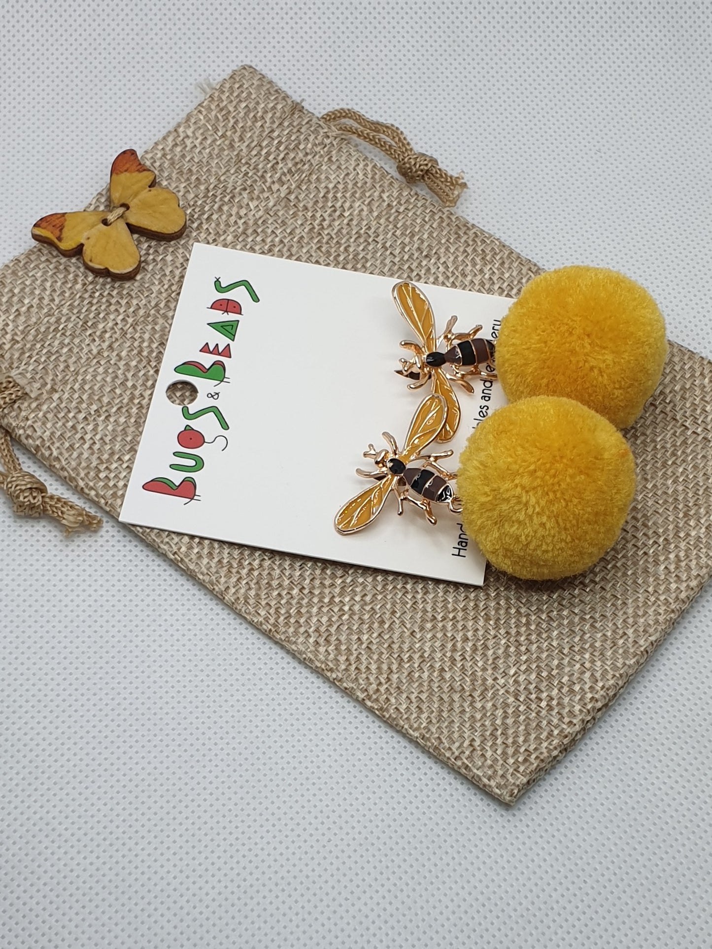 Pom-pom bee studs