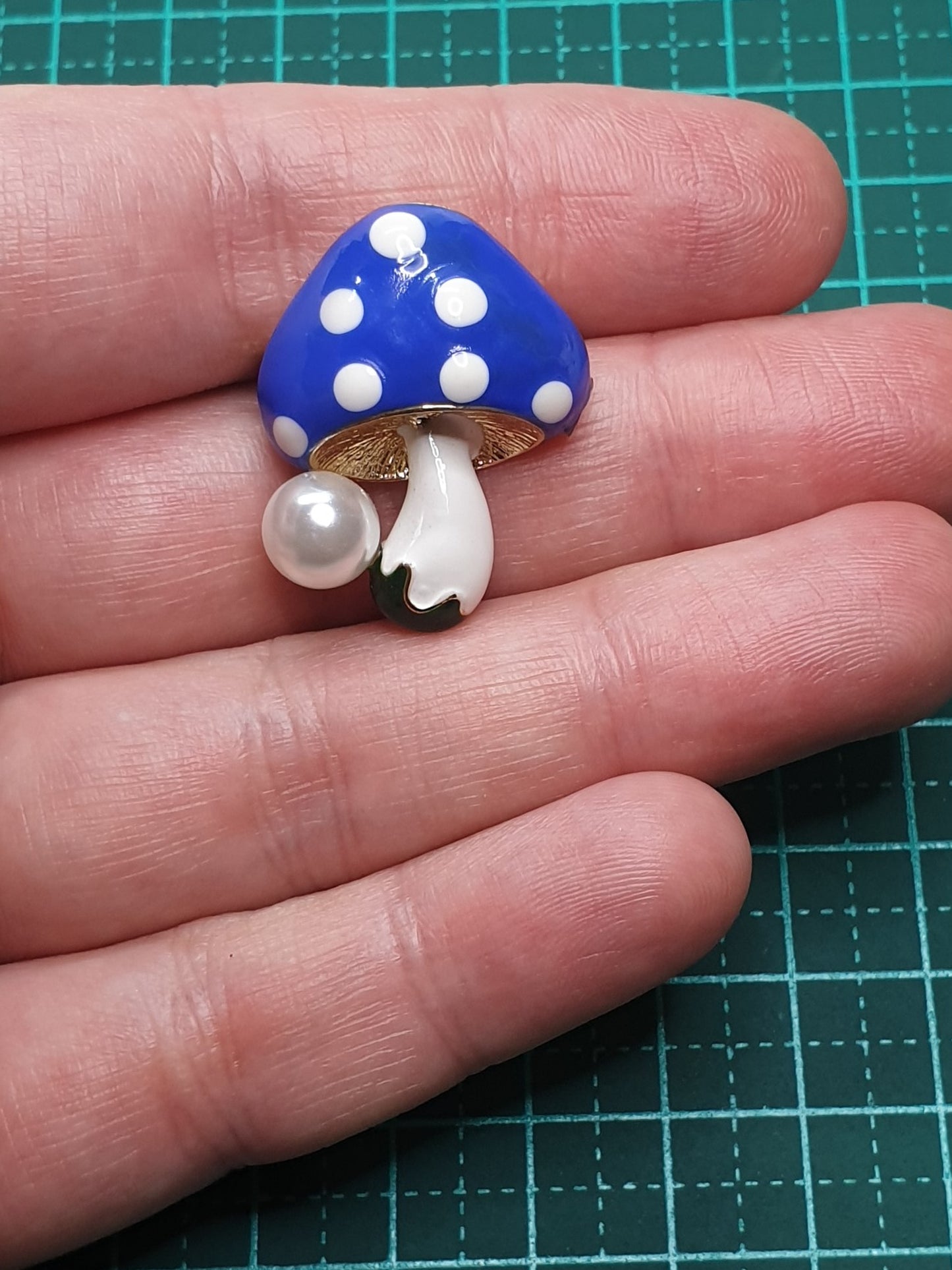 Mushroom Brooch Small