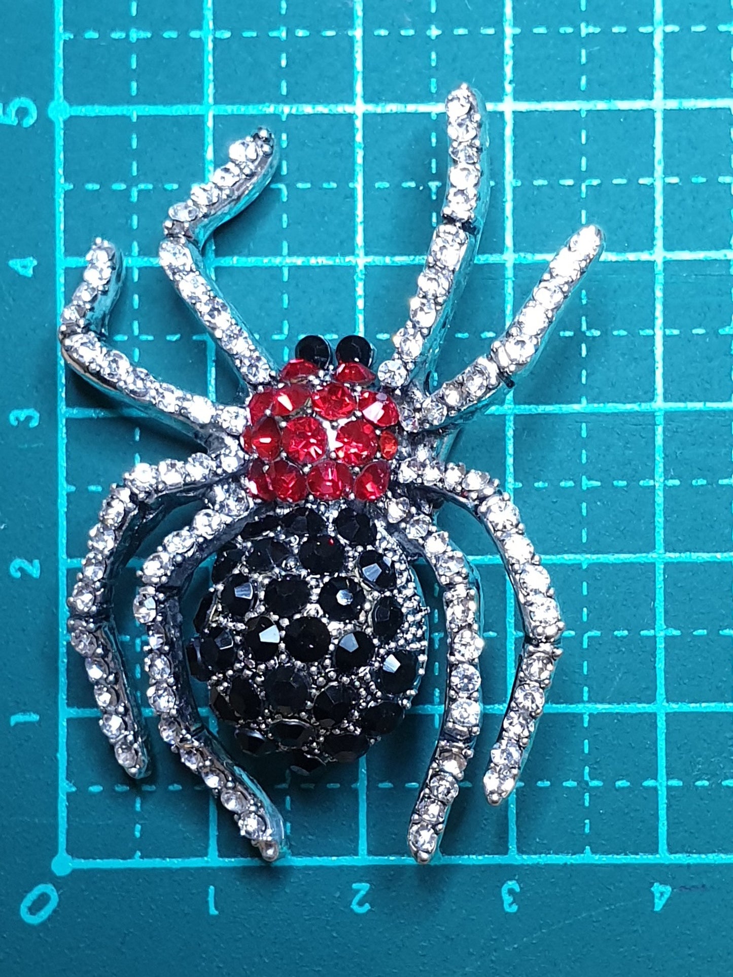 Spider Brooch - Black & Red