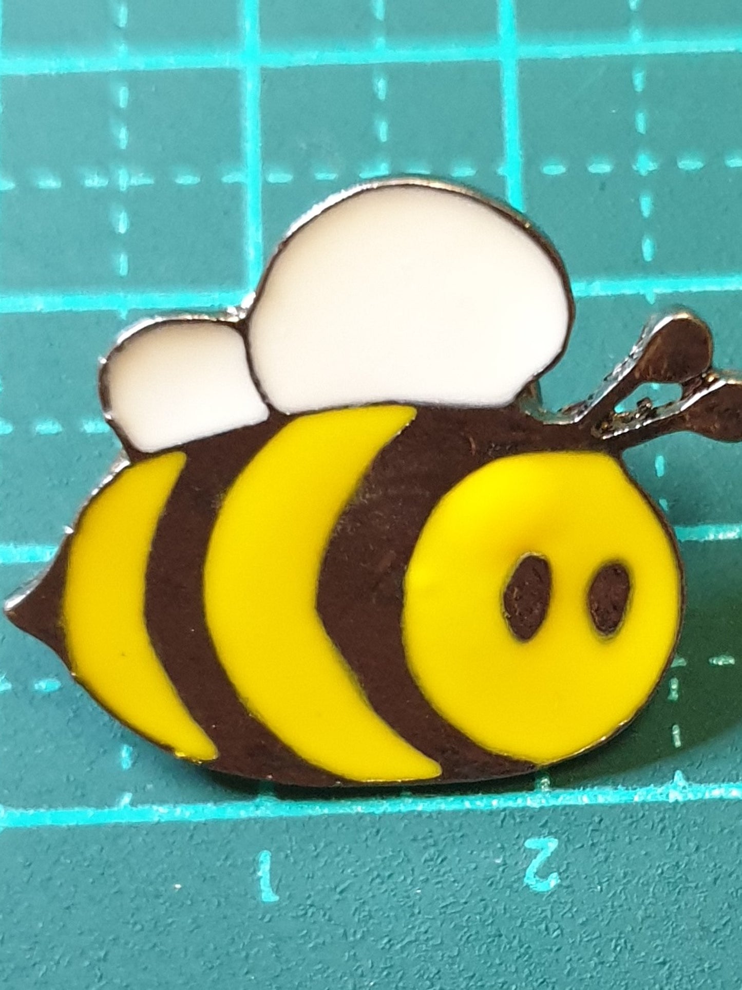 Bee Pin - Cartoon Medium