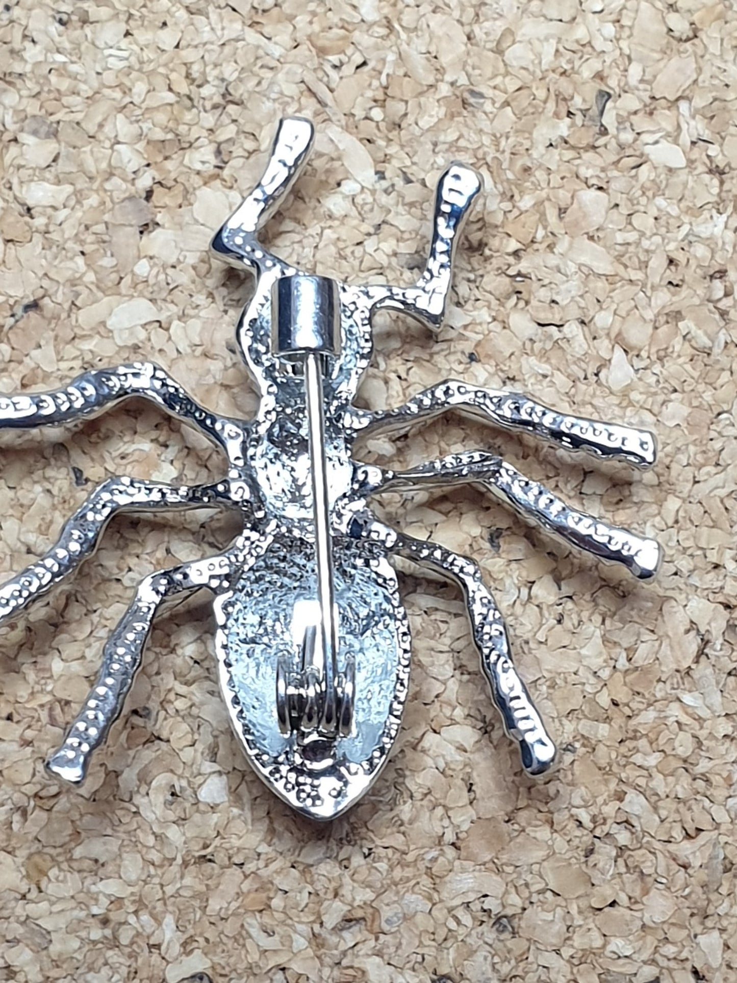 Ant Brooch - Silver