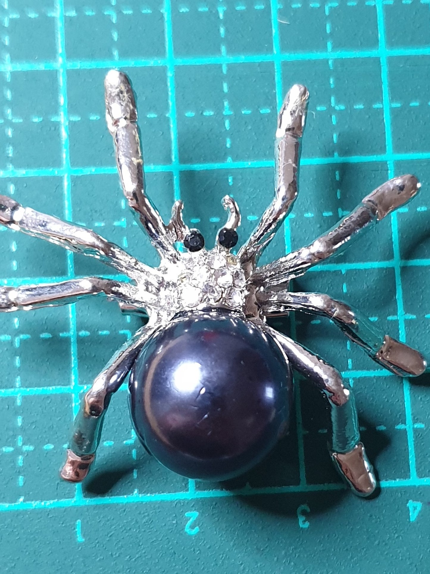 Spider Brooch - Pearl Blue