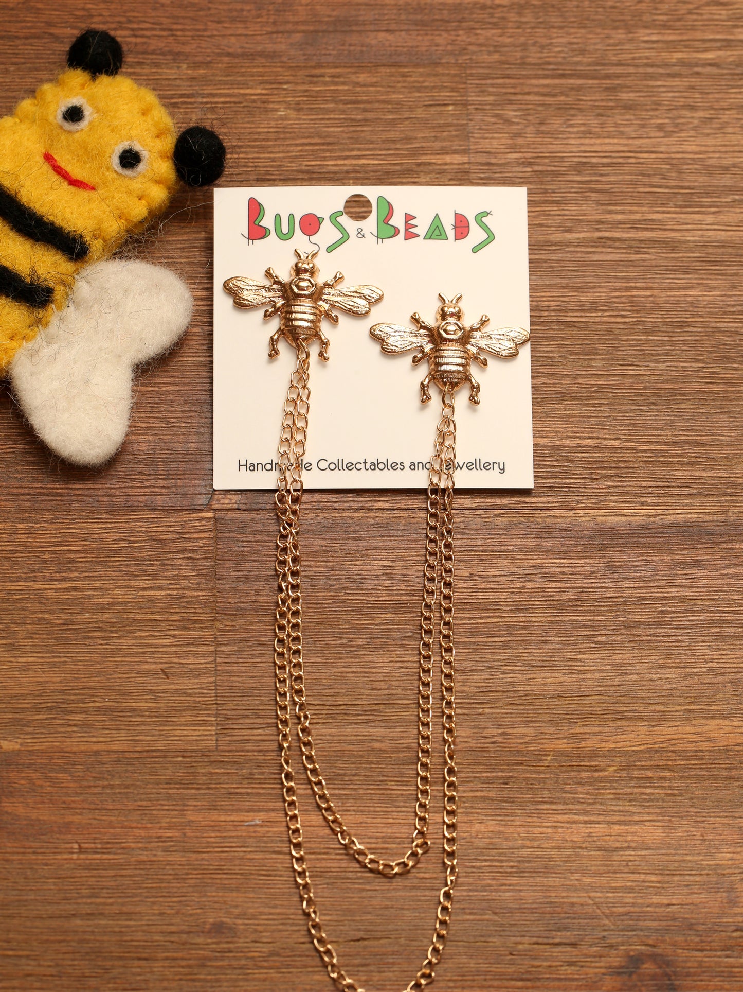 Brass bee double brooch