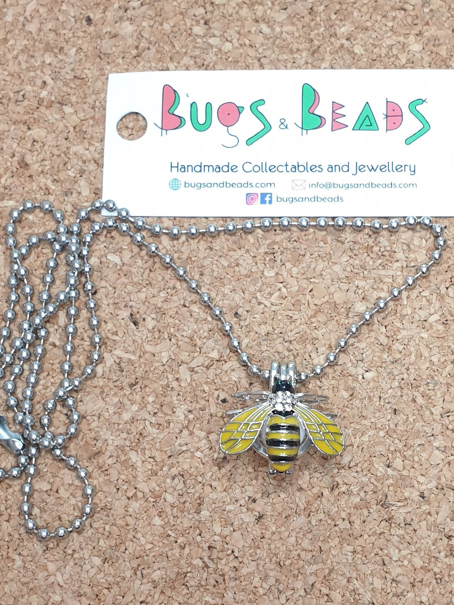 Bee Aroma Diffuser Necklace - Yellow Wings