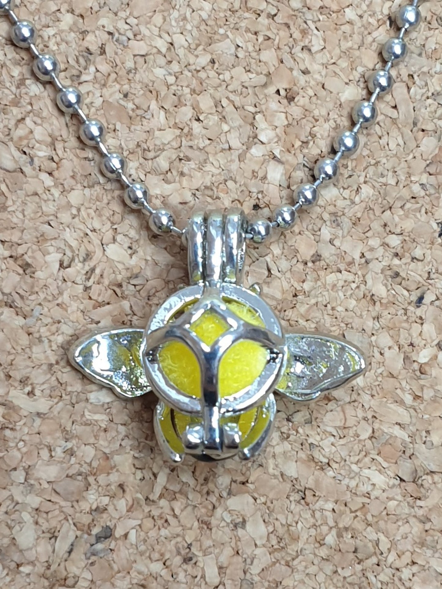 Bee Aroma Diffuser Necklace - Yellow & Black Wings