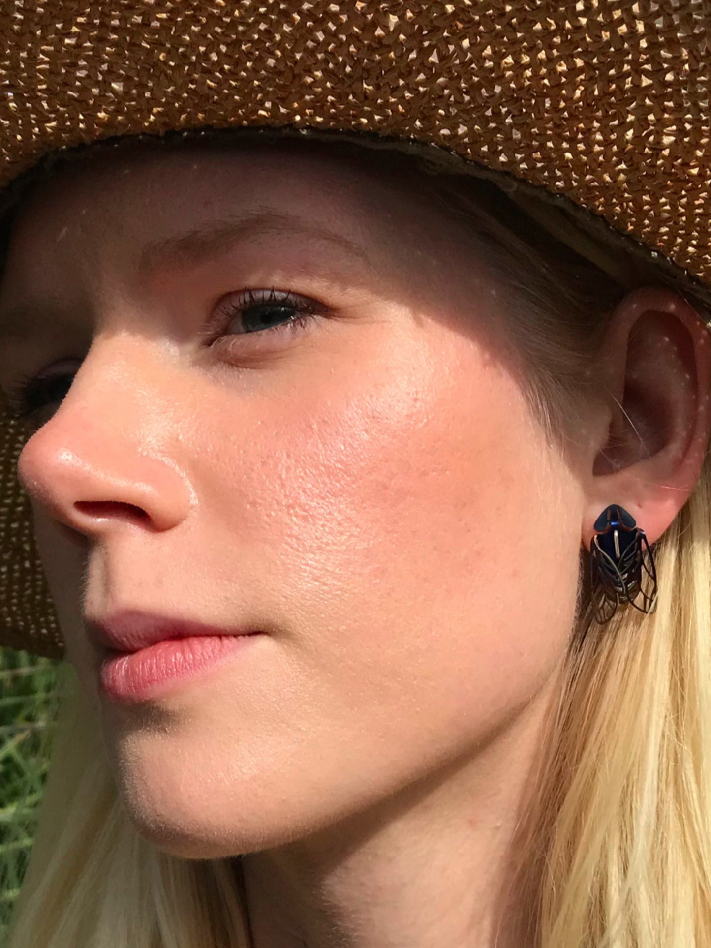 Titanium Bee Studs