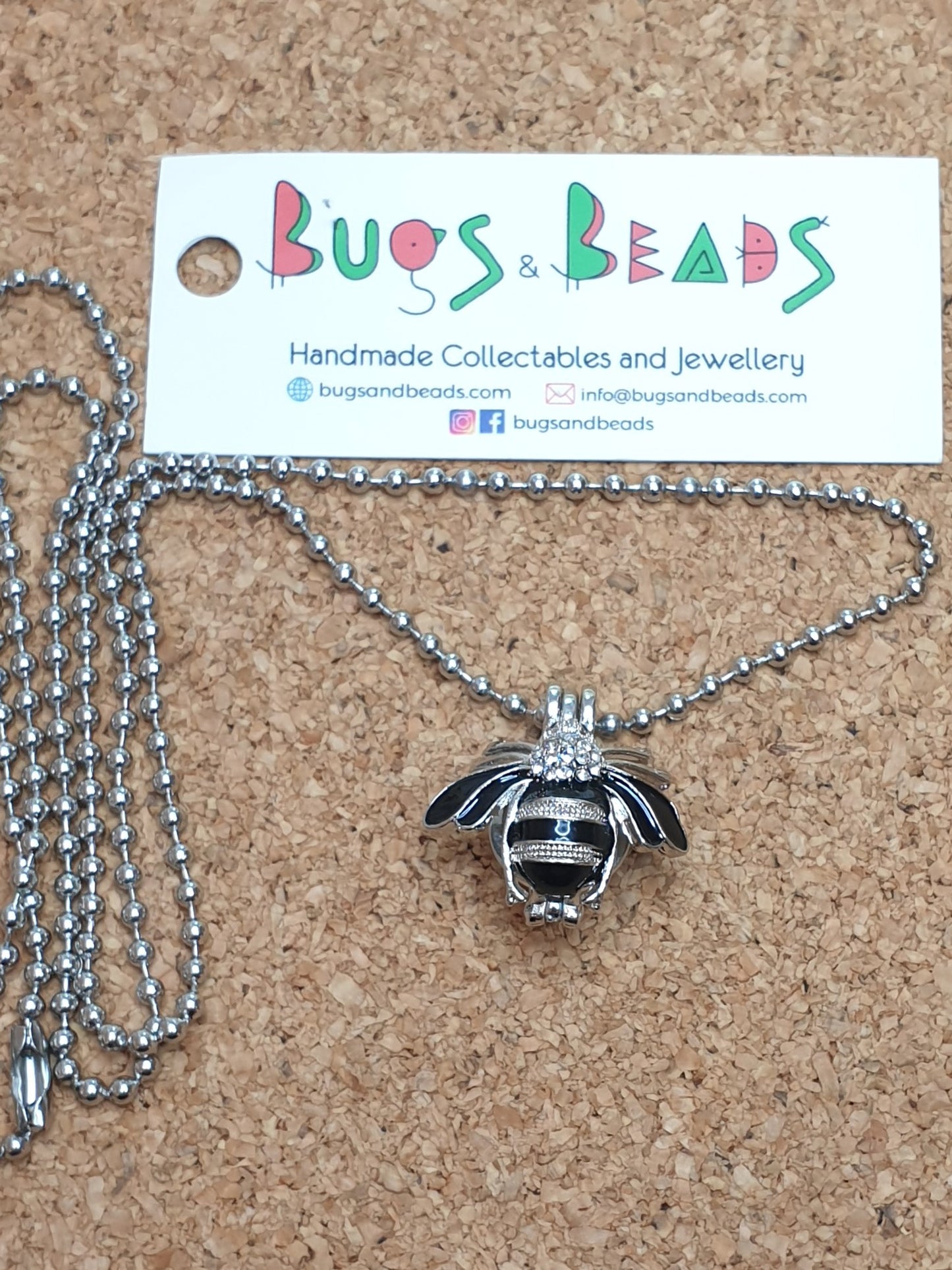 Bee Aroma Diffuser Necklace - Silver
