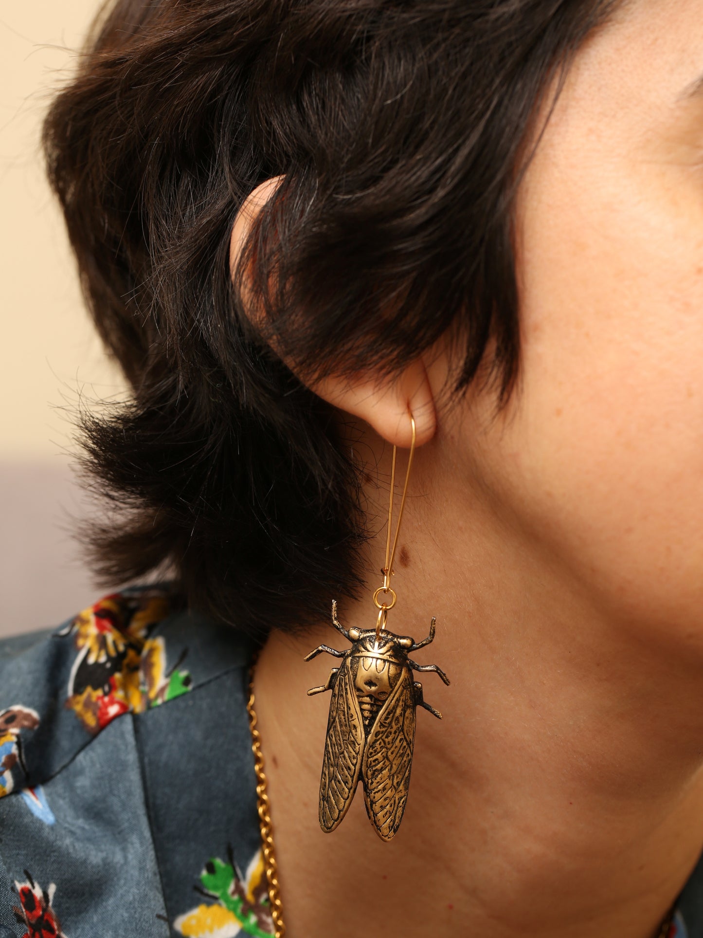 Cicada earrings - Brass & stainless steel