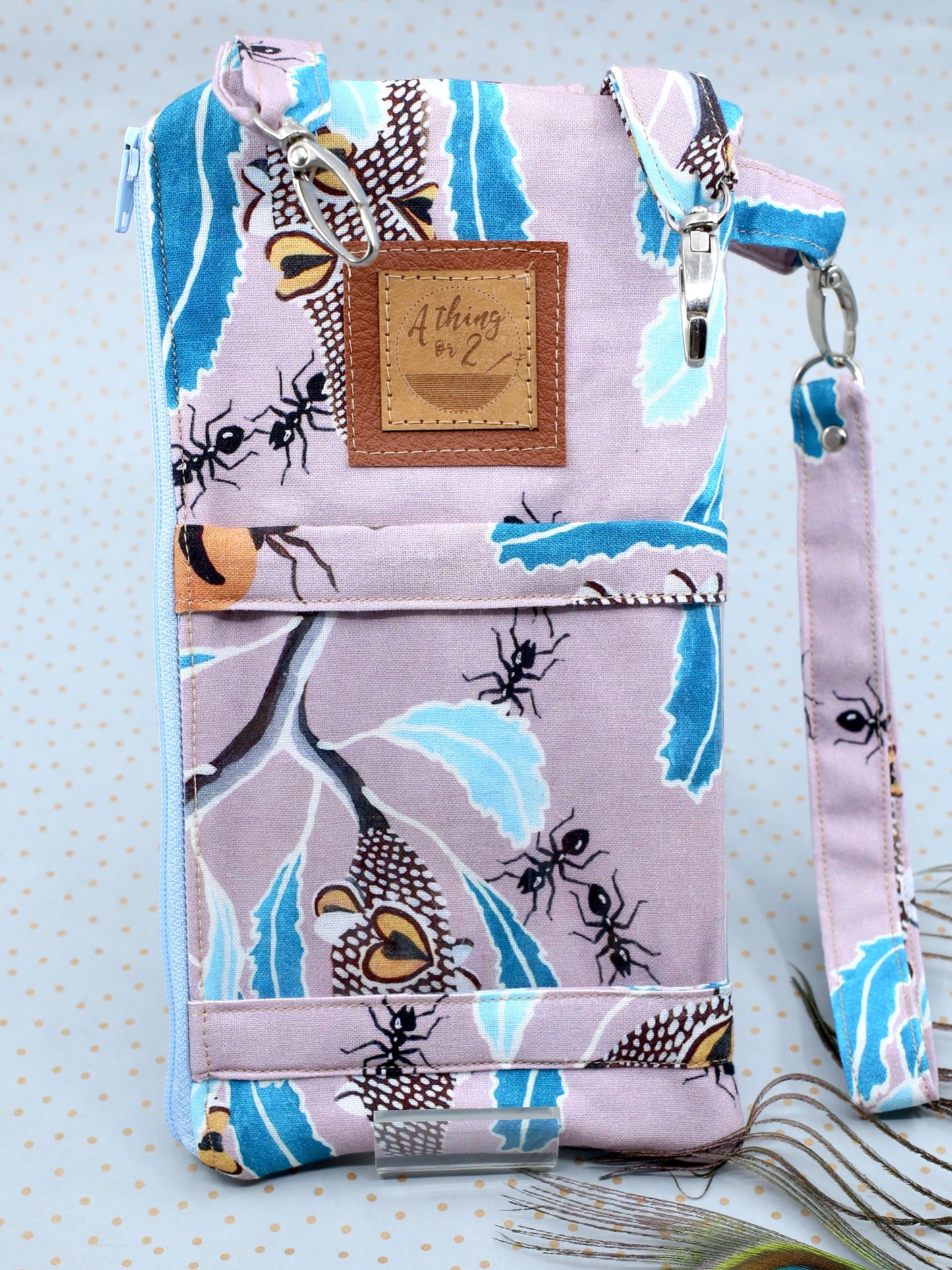 Honey Pot Ants 3-in-one phone clutch wallet