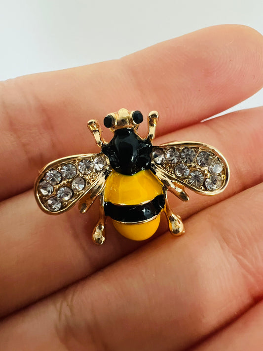 Bee Brooch - Tiny shiny wings