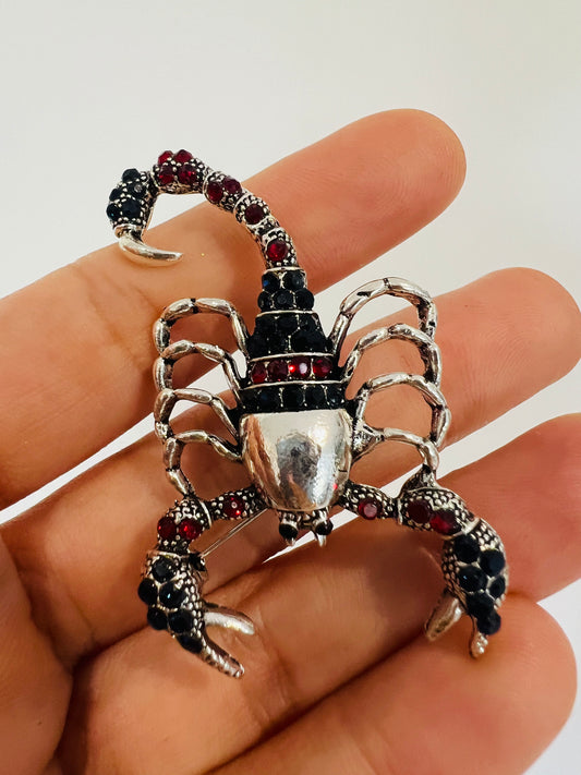 Scorpion Brooch - Blue and red tail