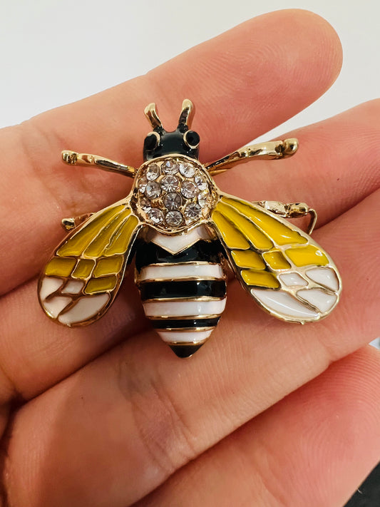 Bee Brooch - Yellow Wings