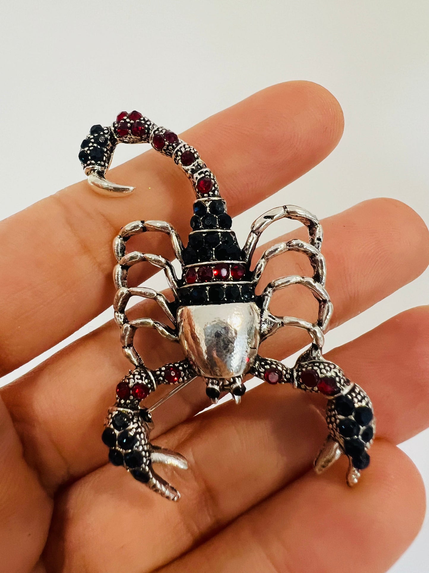 Scorpion Brooch - Shiny