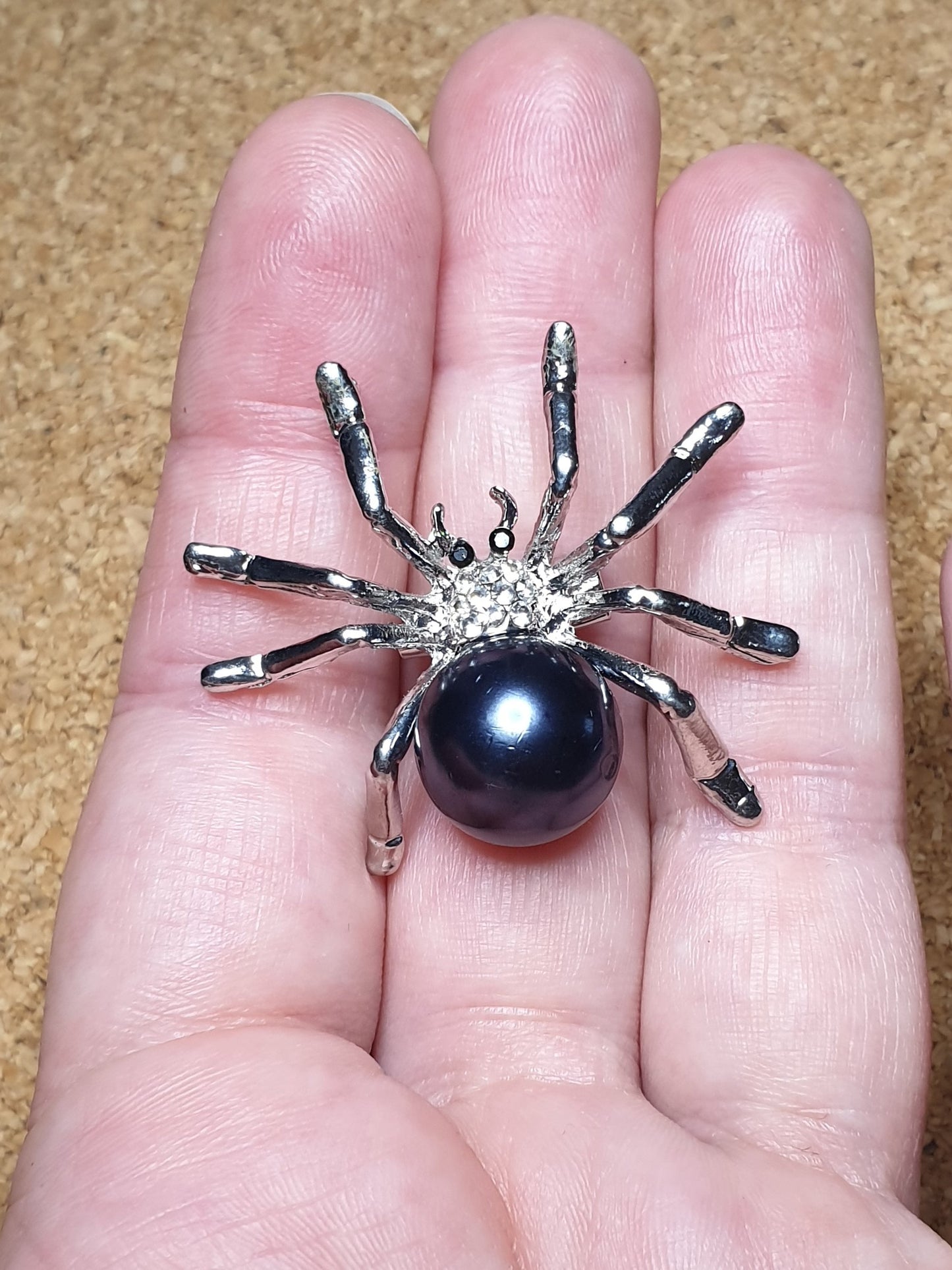Spider Brooch - Pearl small