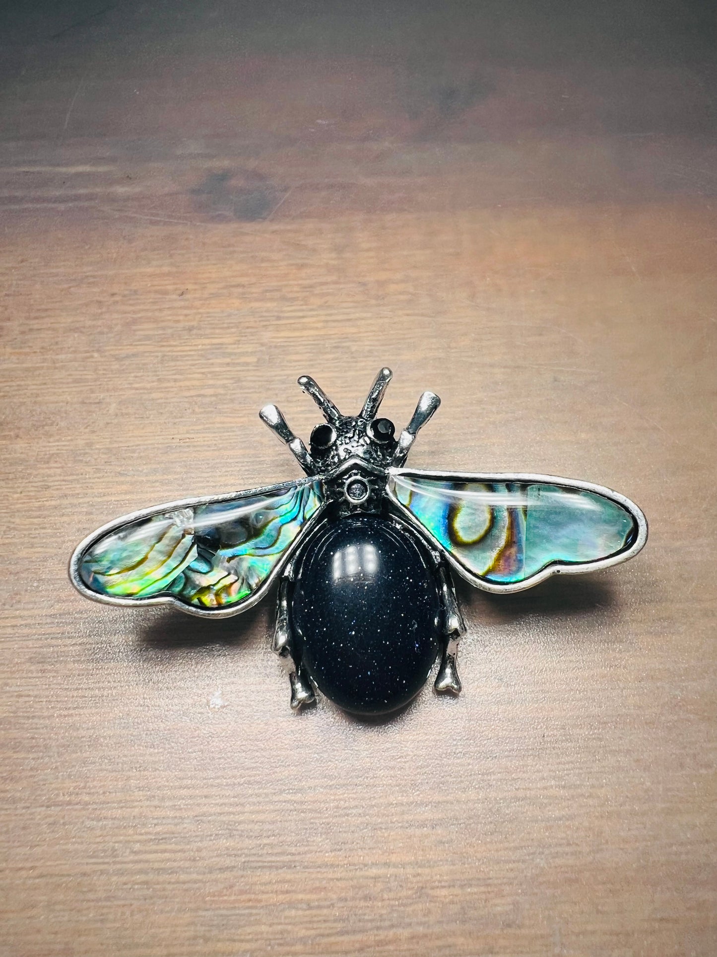 Bee Brooch - Paua
