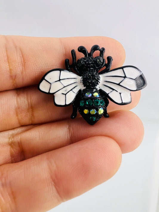 Parasitoid wasp brooch