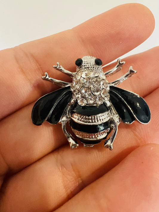 Bee Brooch - Black Wings Silver Body