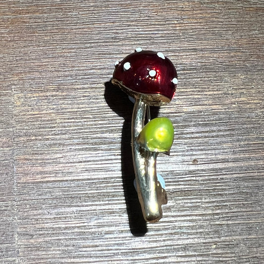 Amanita and Leucoprinus mushroom brooch