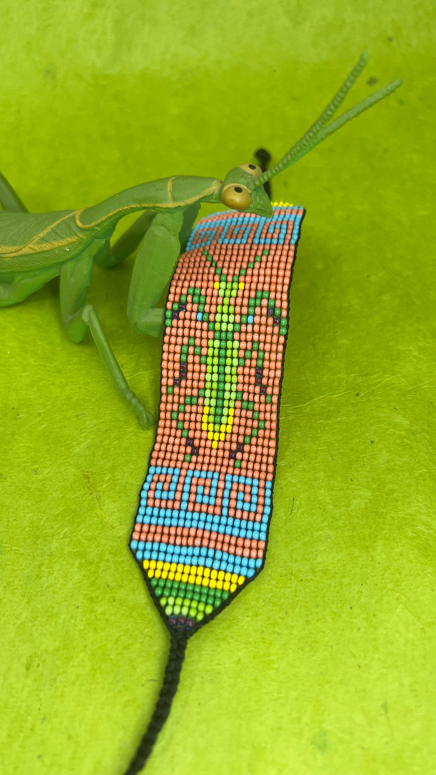 Garden Mantis Beaded Bracelet