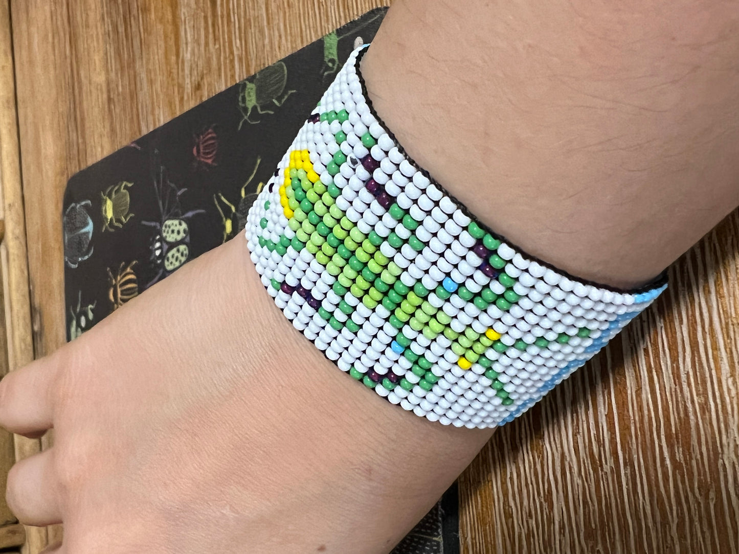 Garden Mantis Beaded Bracelet