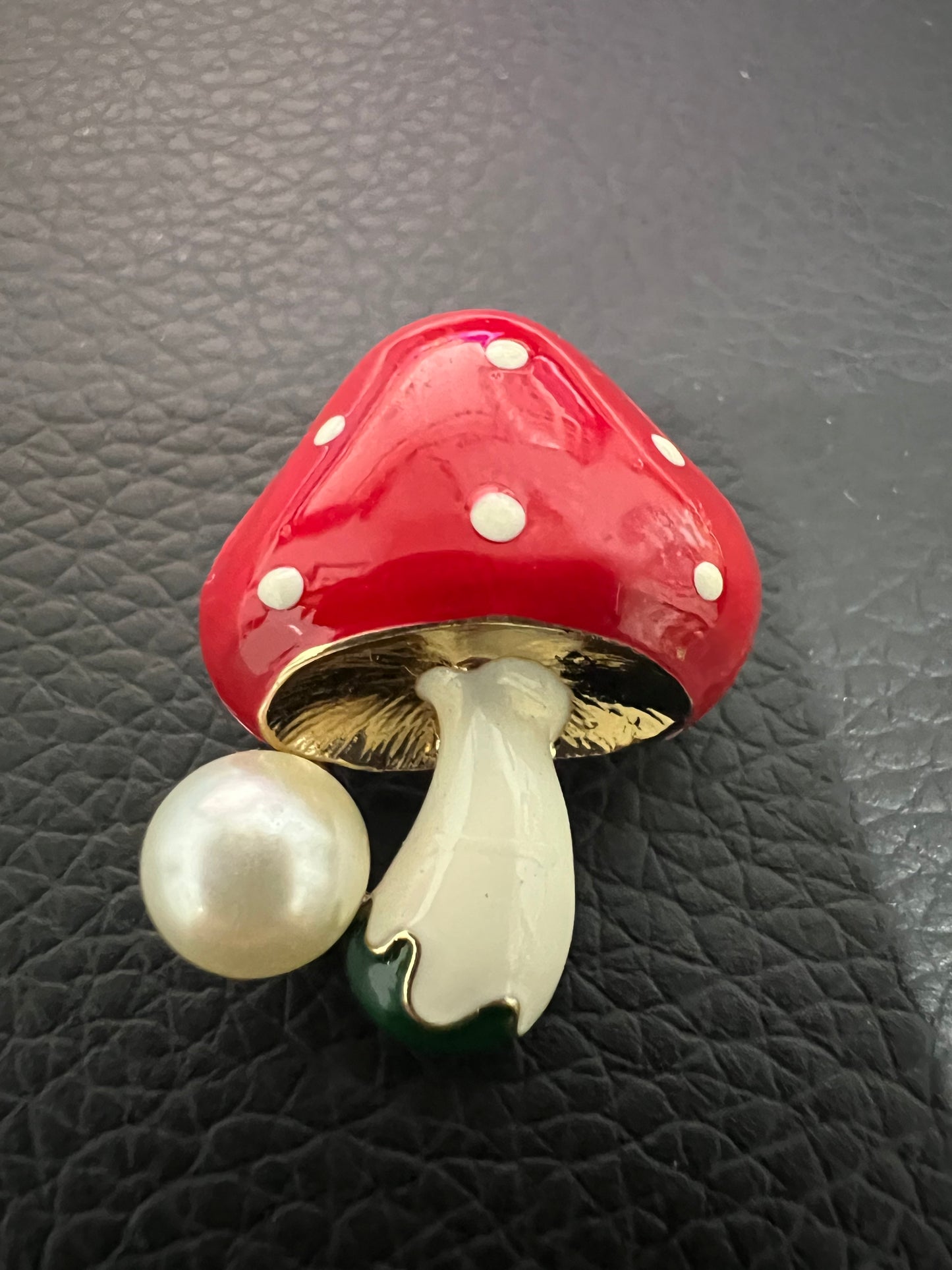 Mushroom Brooch Small