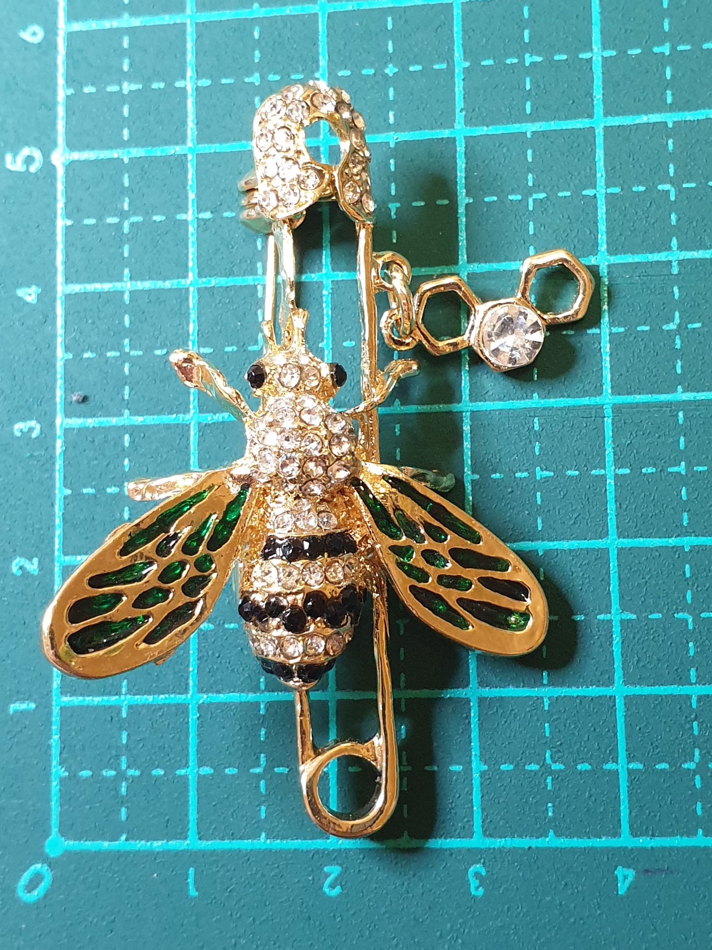 Bee on Pin Brooch - Green