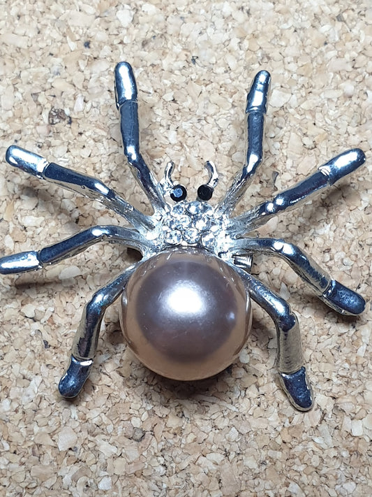 Spider Brooch - Pearl Pink