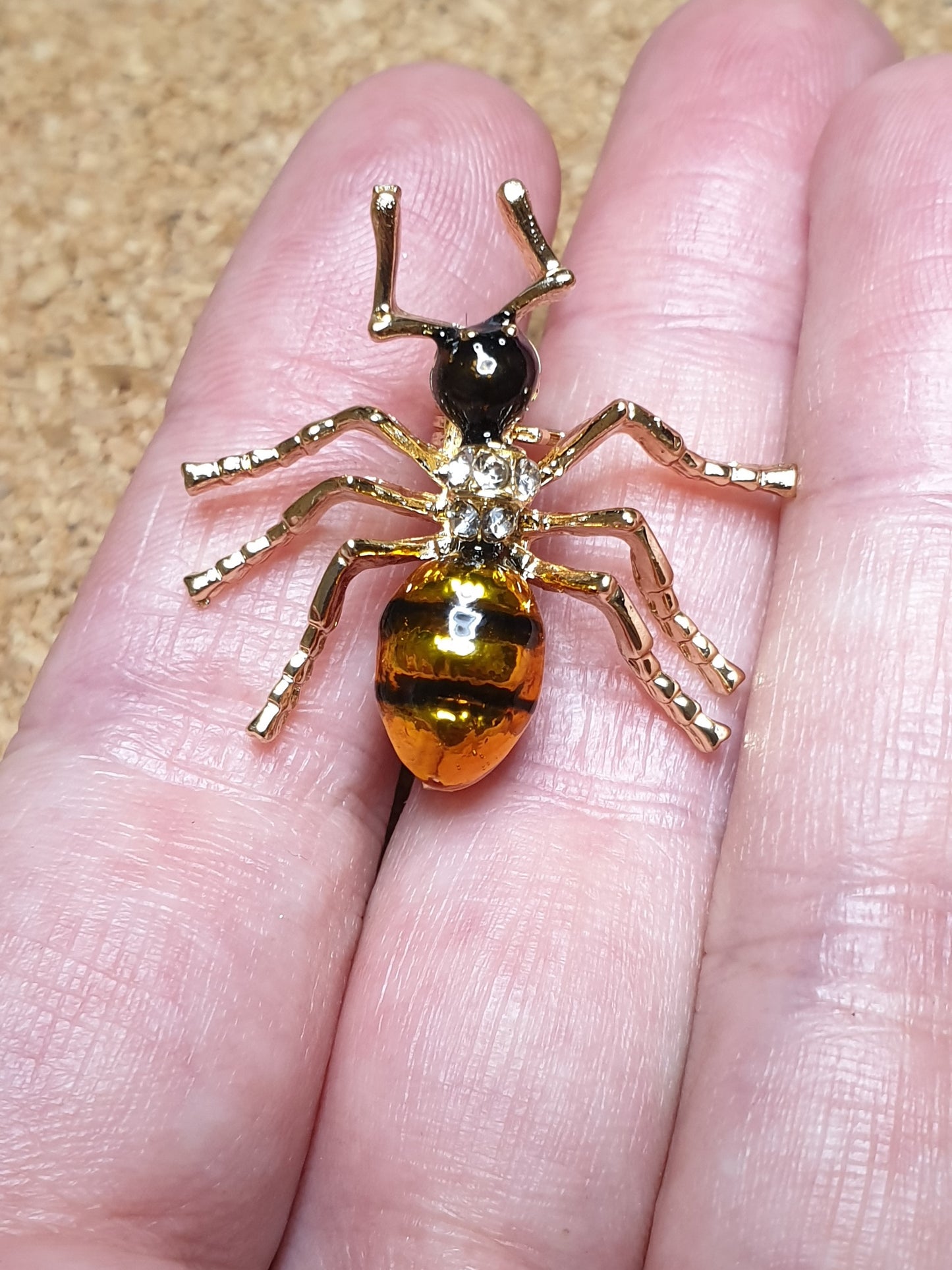 Honeypot Ant Brooch - Gold