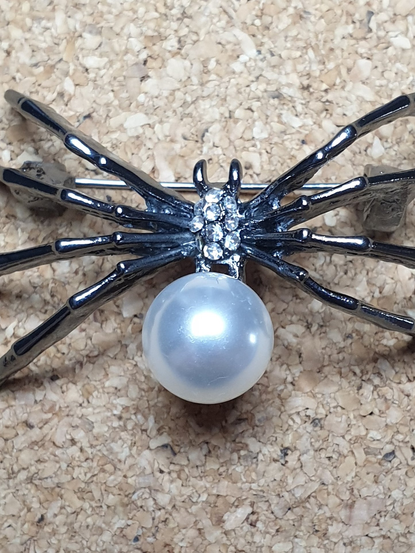 Spider Brooch - Pearl Medium