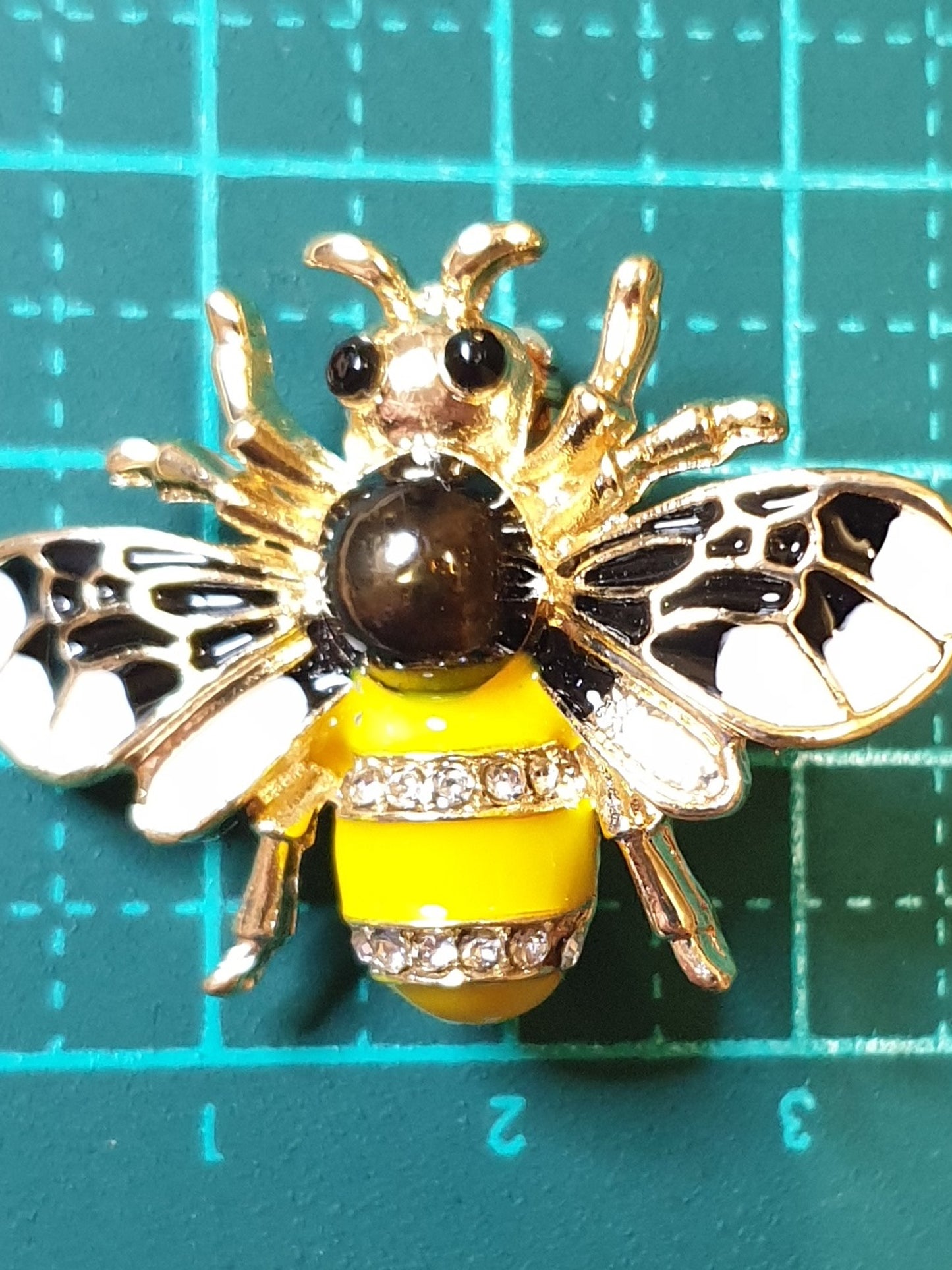 Bee Brooch - Black&White Wings