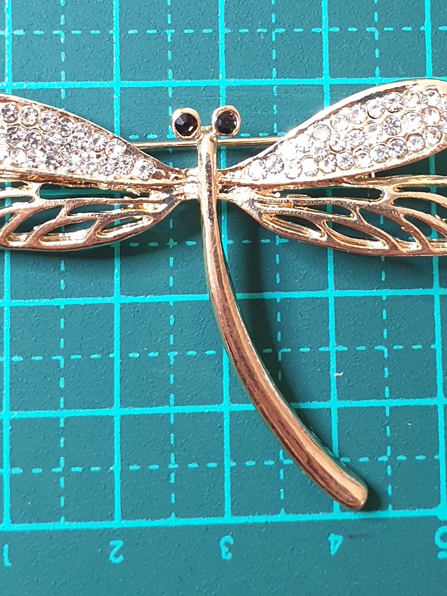 Dragonfly Brooch - Golden