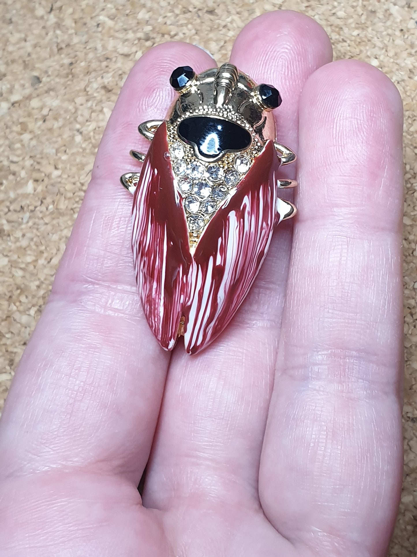 Cicada Brooch - Red