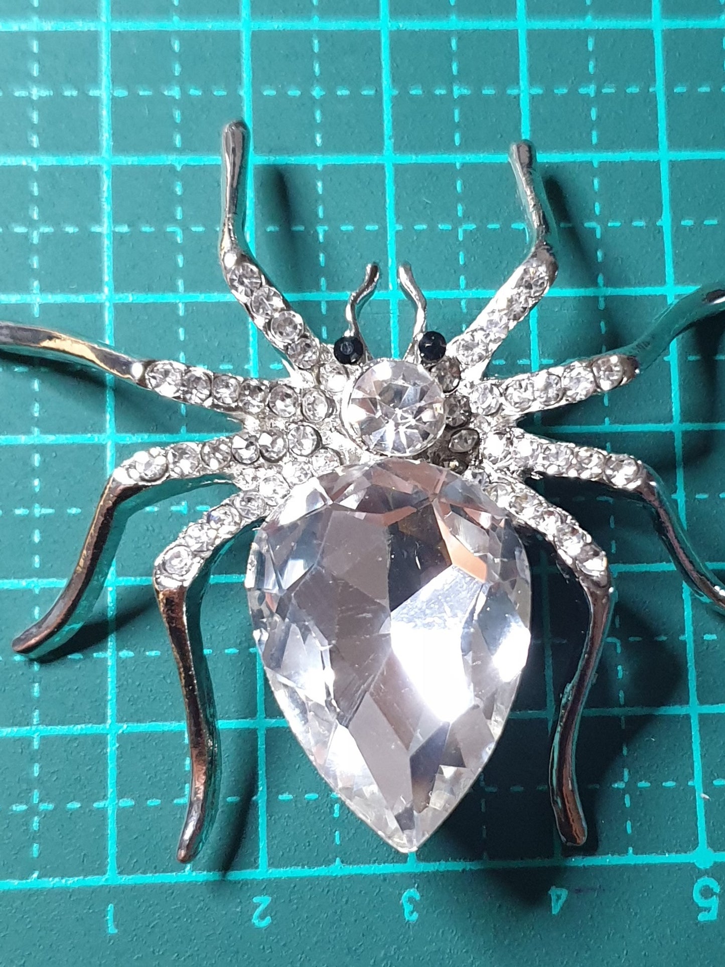 Spider Brooch - Clear Fashion