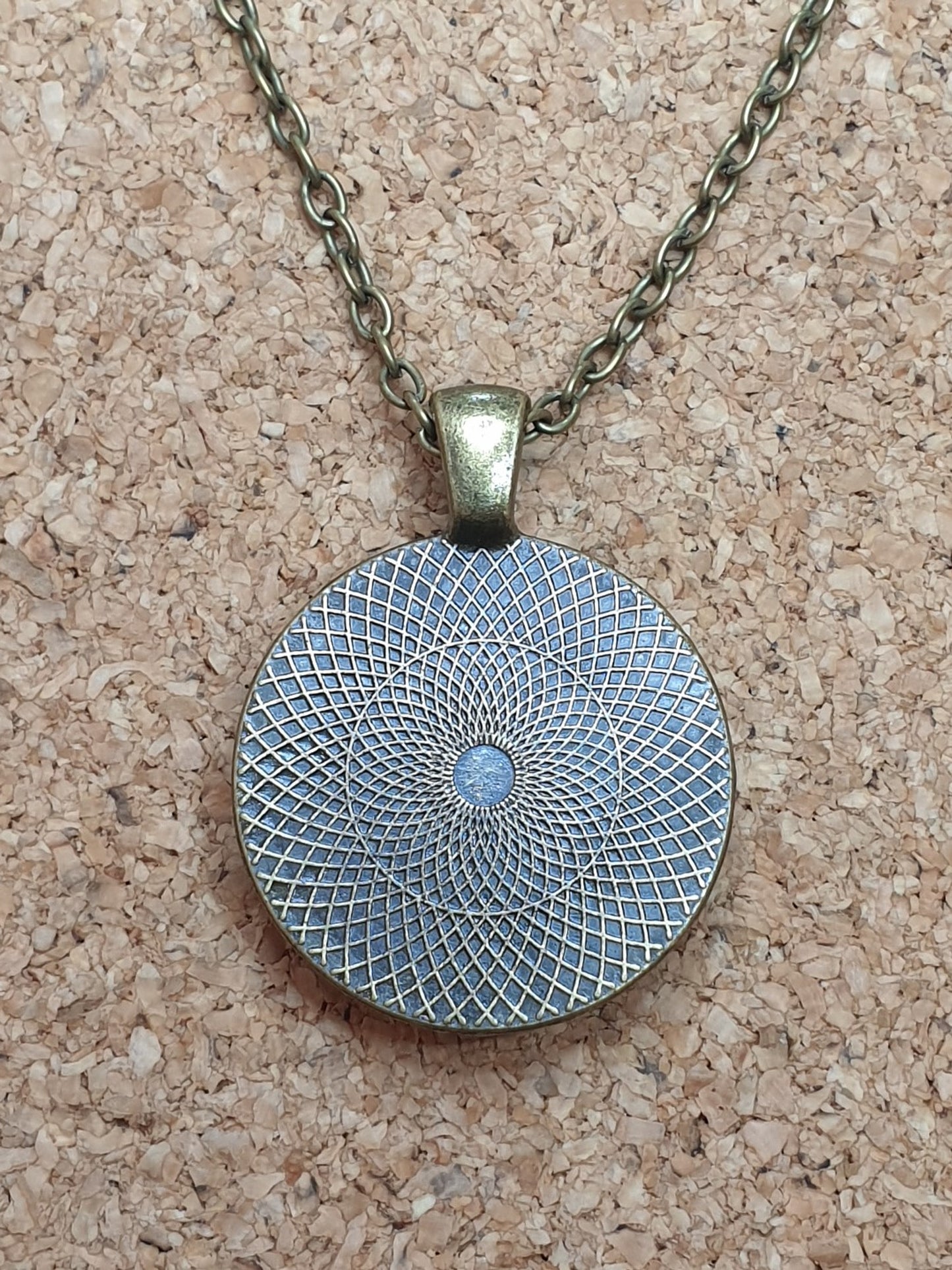 Bee Kind Necklace - Bronze